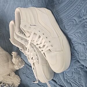 NEW WOB Hightop Vans